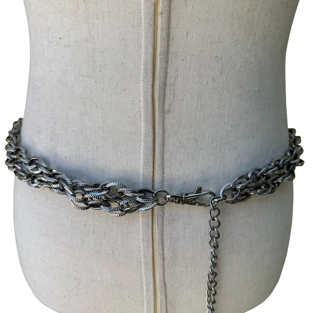 Vintage Y2K Grunge Punk Silver Tone Triple Strand Textured Adjustable Chain Belt